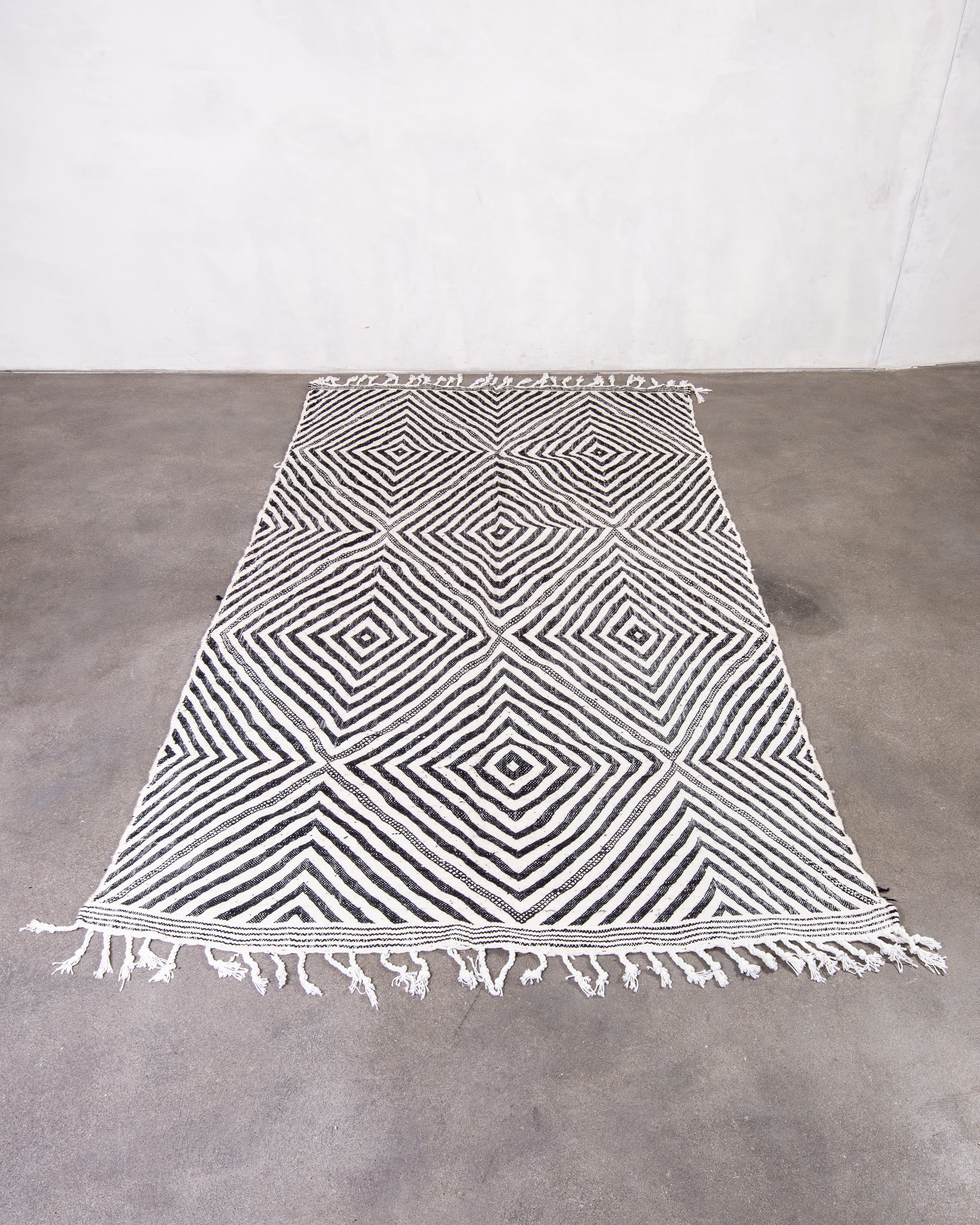 Modern designer handcrafted Berber rug from morocco Kelim with beautiful colors and patterns